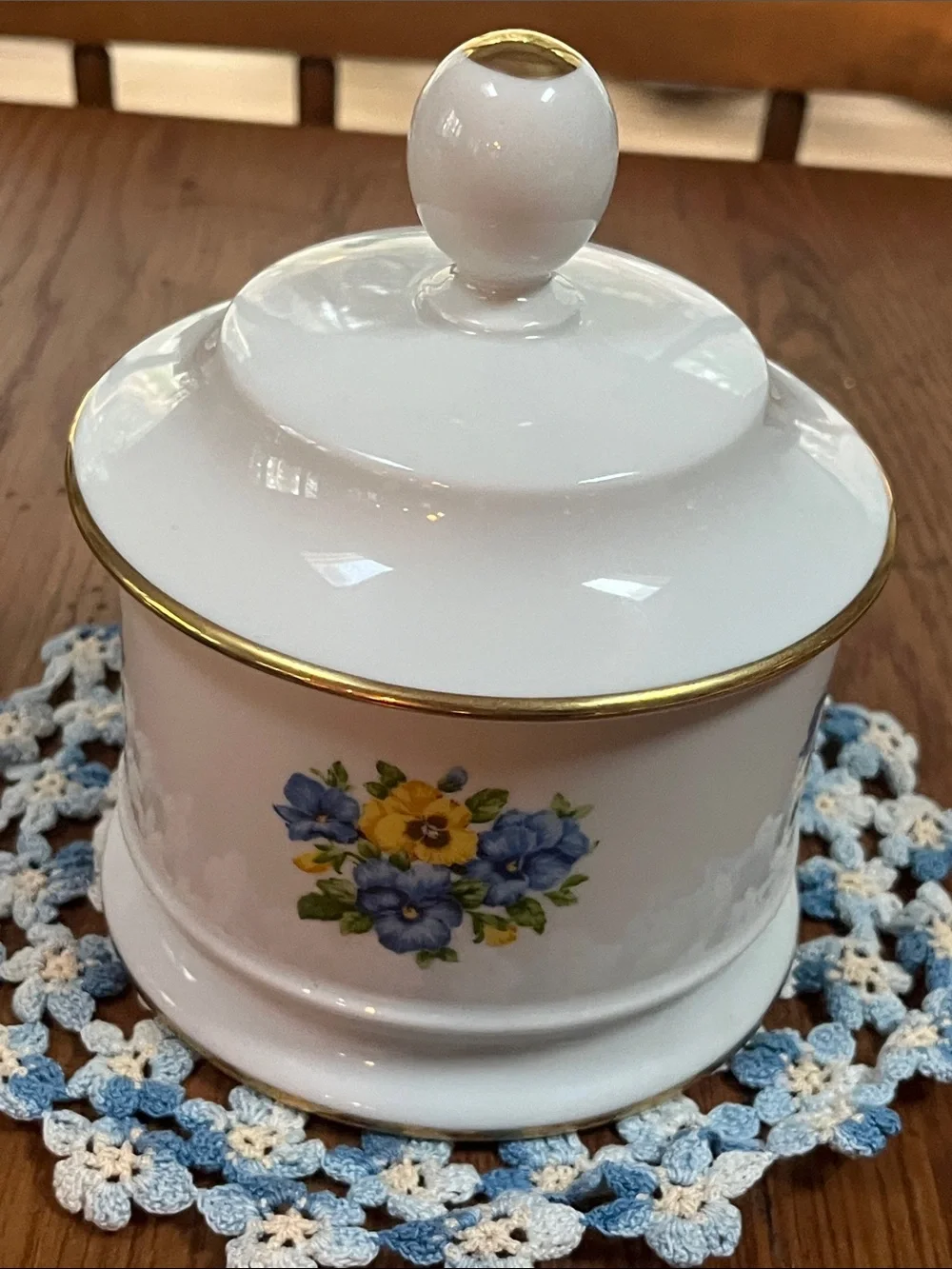 Vintage Kaiser Germany Porcelain Covered Bowl Pansy Floral Fold Trim